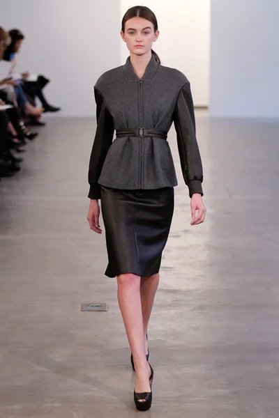 Look 9